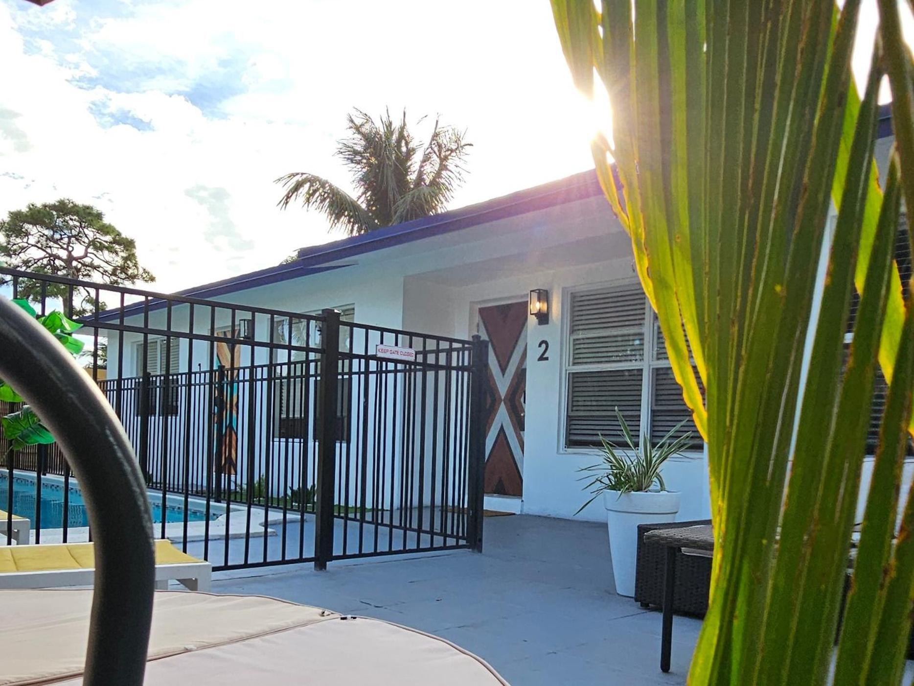 Equipped House W Pool & Patios, Near The Beaches, Prime Location- Ideal For Small Families, Coastal Haven Fort Lauderdale Zewnętrze zdjęcie