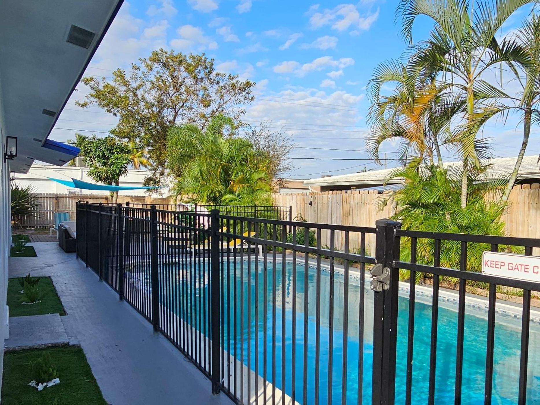 Equipped House W Pool & Patios, Near The Beaches, Prime Location- Ideal For Small Families, Coastal Haven Fort Lauderdale Zewnętrze zdjęcie