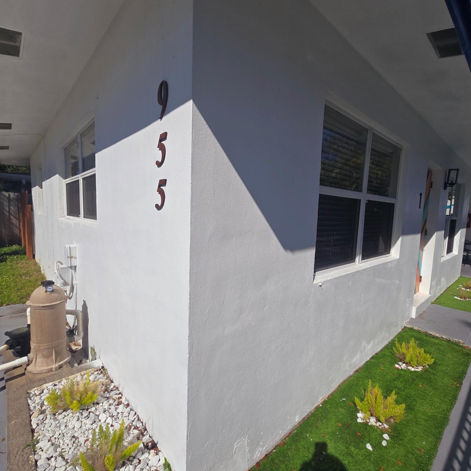 Equipped House W Pool & Patios, Near The Beaches, Prime Location- Ideal For Small Families, Coastal Haven Fort Lauderdale Zewnętrze zdjęcie